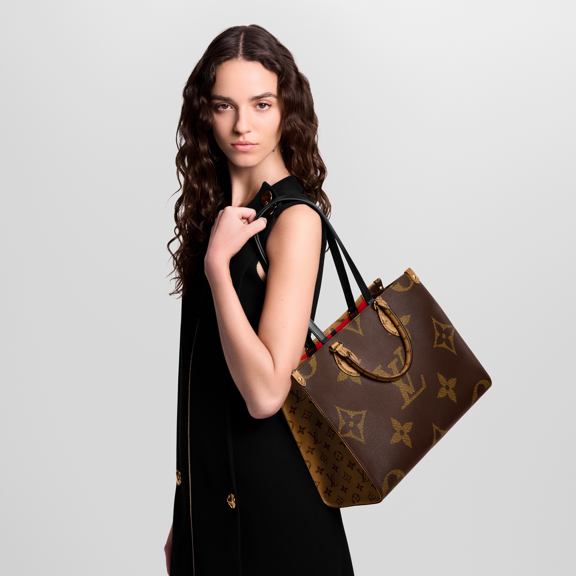 OnTheGo MM Monogram - Handbags | LOUIS VUITTON